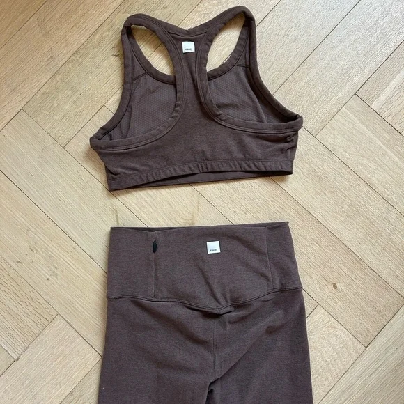 Vuori brown workout set - Picture 8 of 9